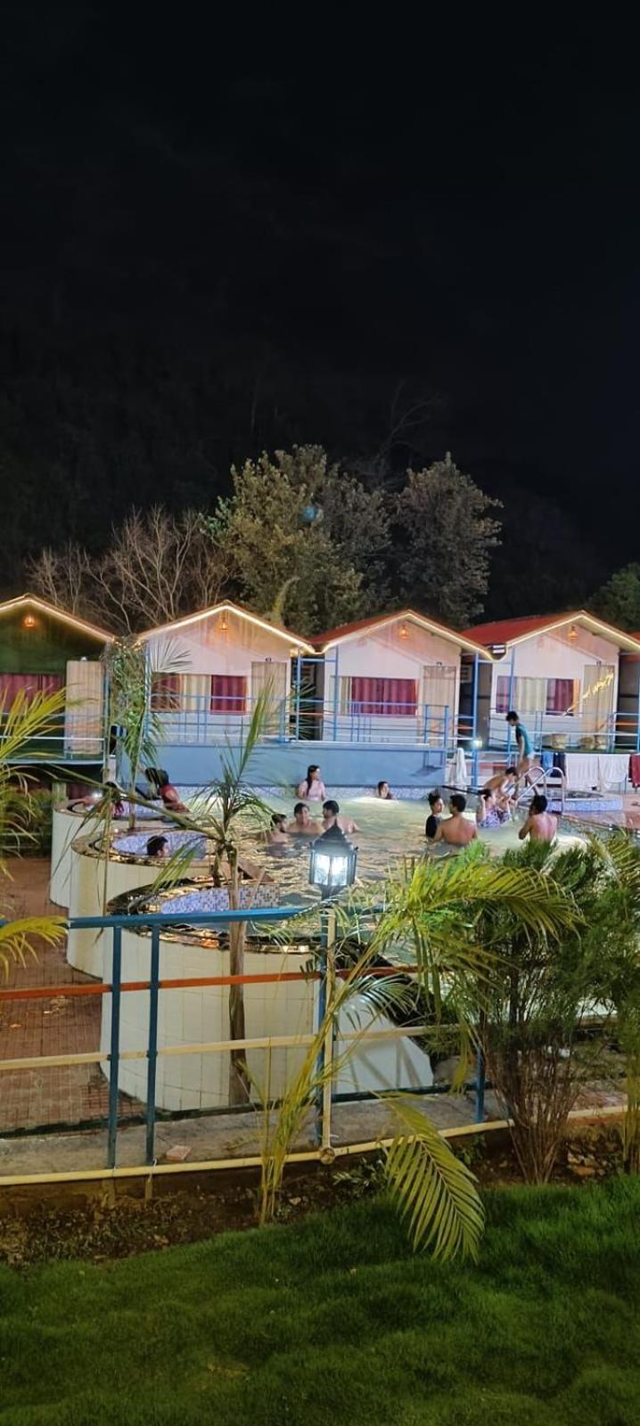 Divine Ganga Resort Rishīkesh Zewnętrze zdjęcie